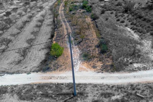 Terreno en via Sense Nom