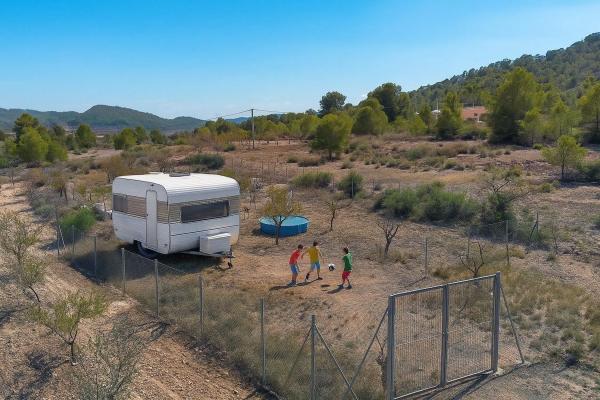 Terreno en via Sense Nom