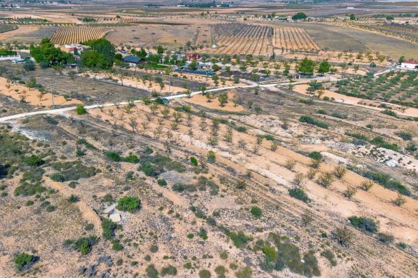 Terreno en via Sense Nom