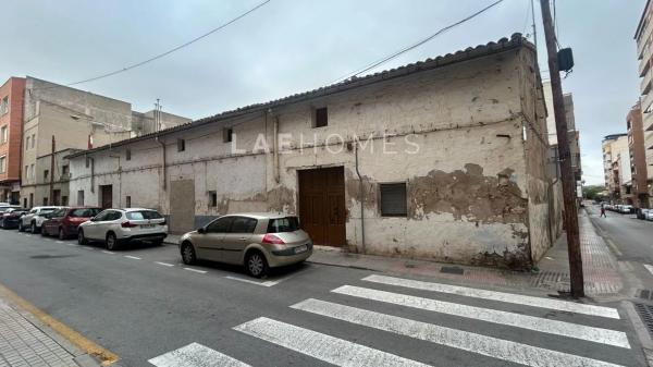 Casa independiente en calle Menéndez Pelayo
