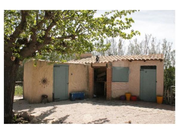 Masía en calle de San Sebastián, 14