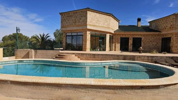 Casa independiente en calle de la Barrera, 2 -8