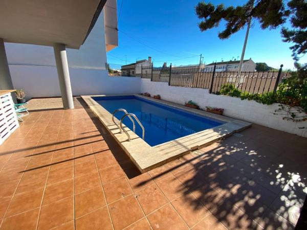 Casa independiente en calle Venezuela