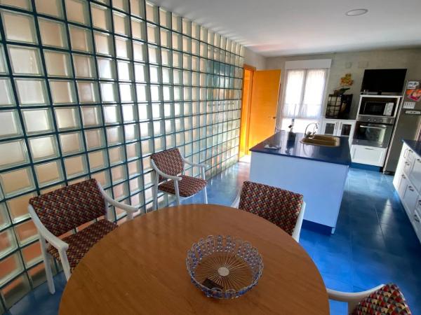 Casa independiente en calle Venezuela