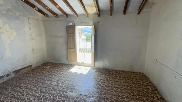 Casa independiente en calle Refugio