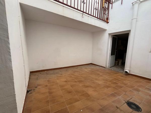 Casa independiente en calle Santa Eulalia