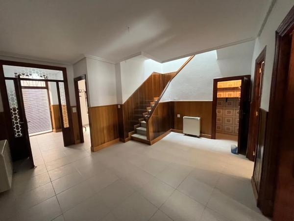 Casa independiente en calle Santa Eulalia