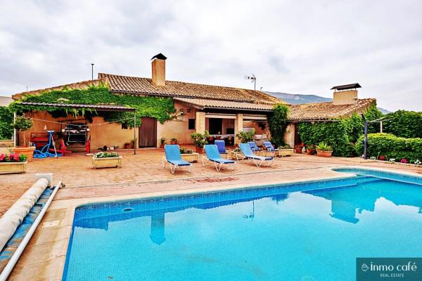 Finca rústica en camino de Toll