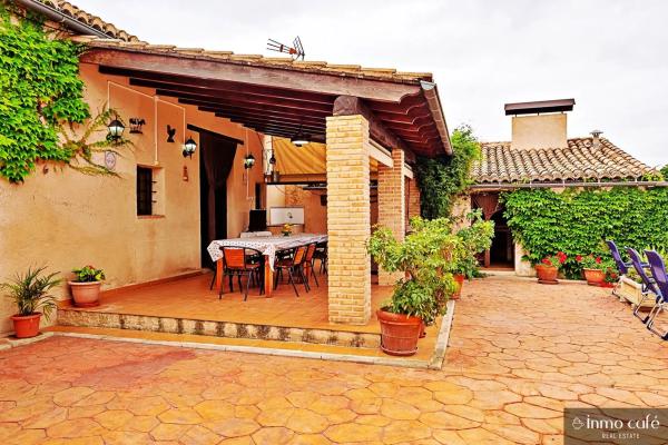 Finca rústica en camino de Toll