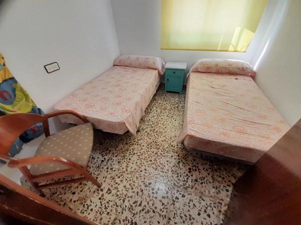 Finca rústica en via de servicio