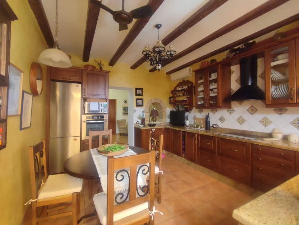 Casa de pueblo en avenida de Villena, 6