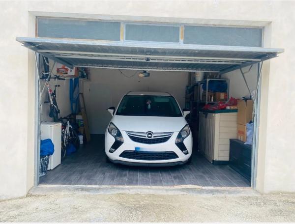 Casa independiente en calle Miguel de Unamuno, 12