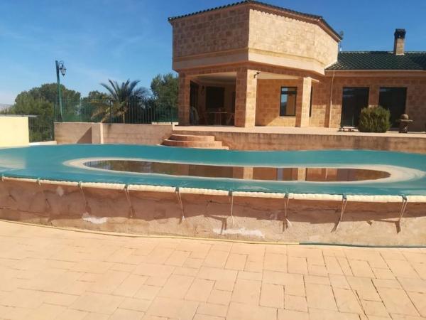 Casa independiente en plaza Perino Uo-05