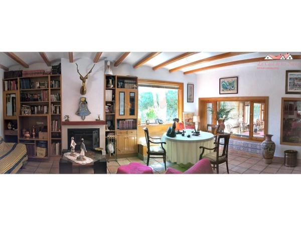 Casa independiente en Polígono Industrial L. Sombrero Z.V.24, 105