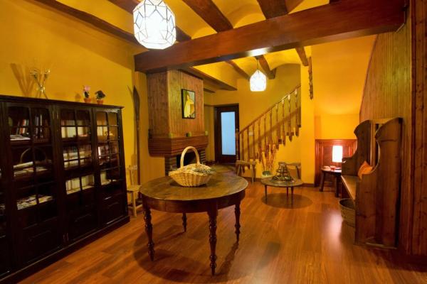 Casa de pueblo en calle Luis Calpena, 34