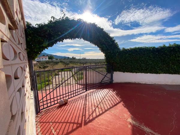 Casa independiente en Polígono Industrial L. Sombrero Z.V.24