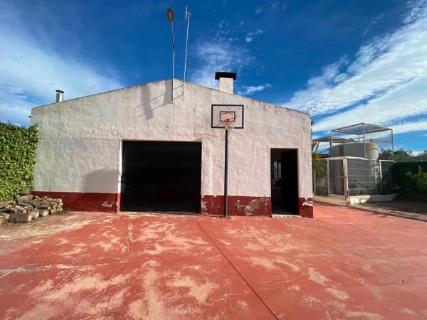 Casa independiente en Polígono Industrial L. Sombrero Z.V.24