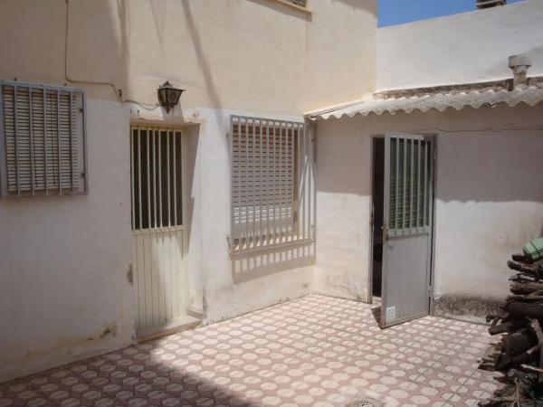 Casa independiente en avenida Libertad, 1