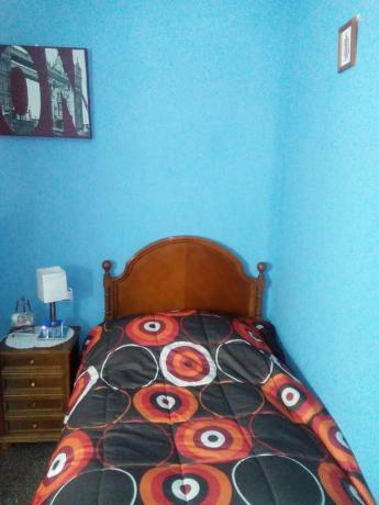 Casa independiente en calle San Juan de la Cruz, 9