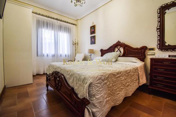 Casa independiente en calle Miguel Hernández