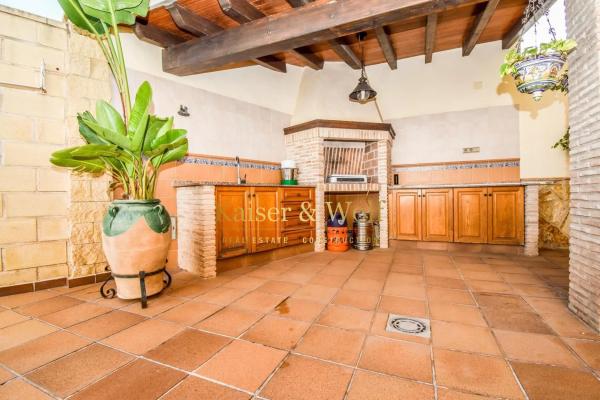 Casa independiente en calle Miguel Hernández