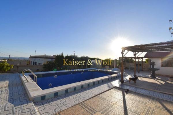 Casa independiente en Partida Lomas Gp. 2