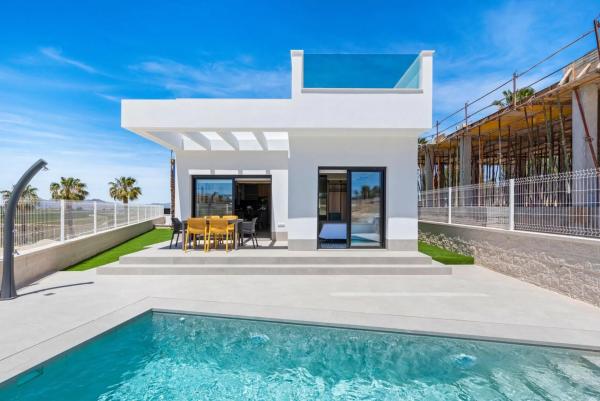 Casa independiente en calle Pilar de la Horadada