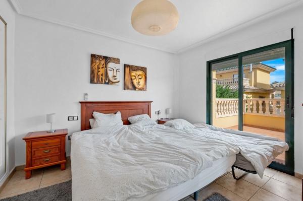 Casa independiente en calle Bulgaria