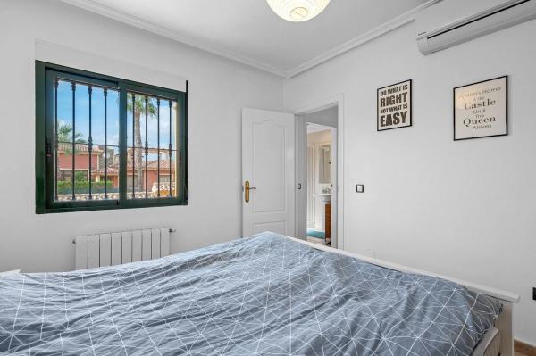 Casa independiente en calle Bulgaria