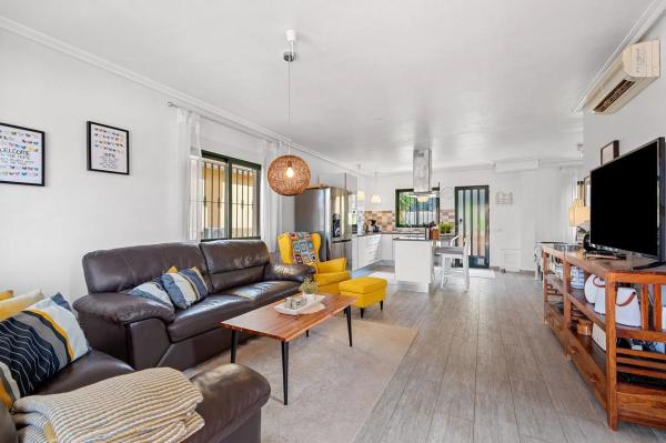 Casa independiente en calle Bulgaria