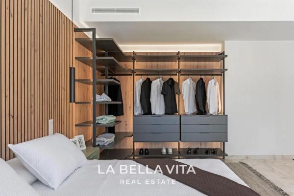 Casa independiente en calle Alicante, 8