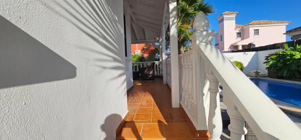 Casa independiente en calle Chipre