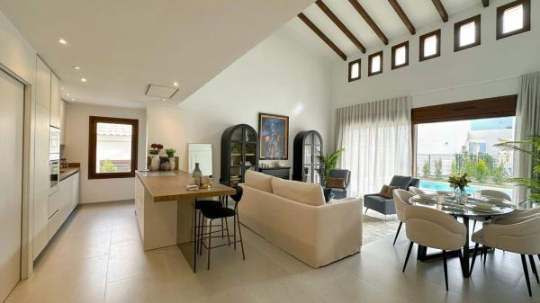 Casa independiente en calle Dolores