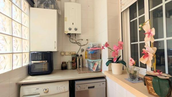 Casa independiente en calle Eslovaquia, 8