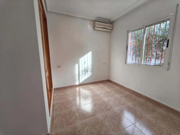 Casa independiente en calle Salvador Dalí