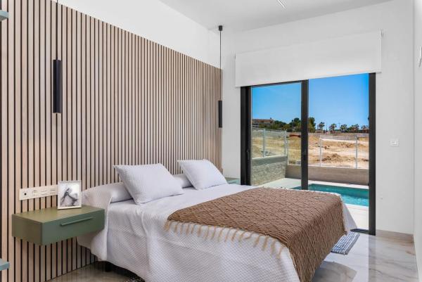 Casa independiente en avenida Antonio Pedrera Soler