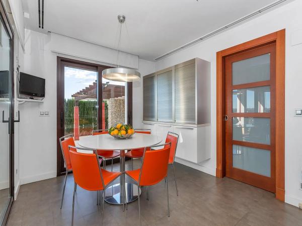 Casa independiente en calle Daya Vieja