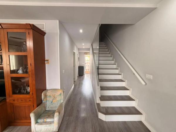 Casa independiente en calle Zamora