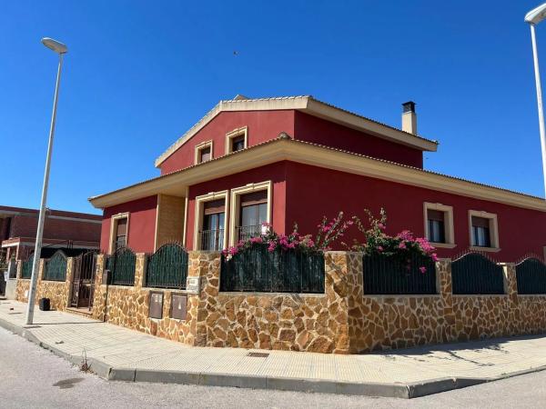 Casa independiente en calle Azarbe el Regaliziar, 13