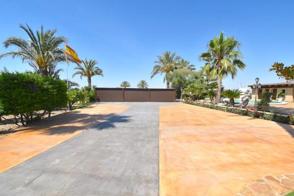 Casa rural en via Azarbe Viñas, 3