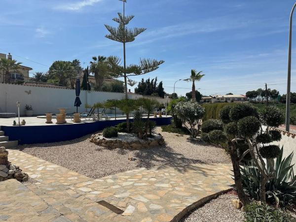 Casa independiente en calle Sol