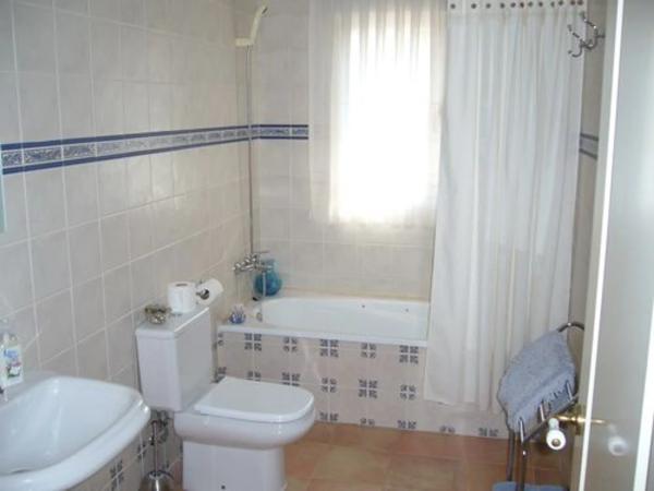 Casa independiente en camino de Catral