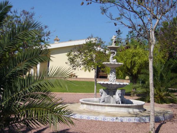 Casa independiente en camino de Catral