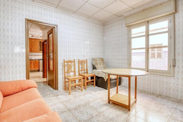 Casa independiente en calle Francisco Ruiz, 35