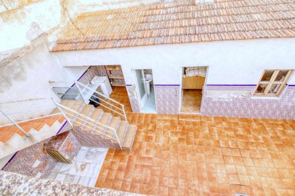 Casa independiente en calle Francisco Ruiz, 35