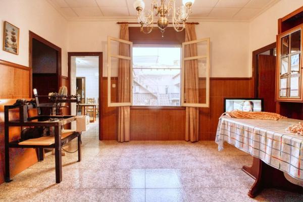 Casa independiente en calle Francisco Ruiz, 35