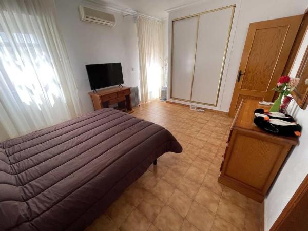 Casa independiente en calle Número 8