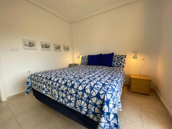 Casa independiente en calle Miguel de Cervantes