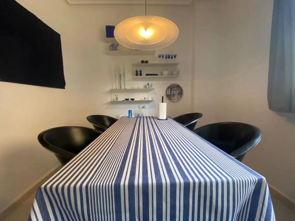 Casa independiente en calle Miguel de Cervantes