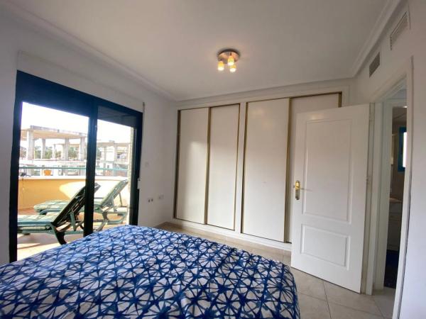 Casa independiente en calle Miguel de Cervantes